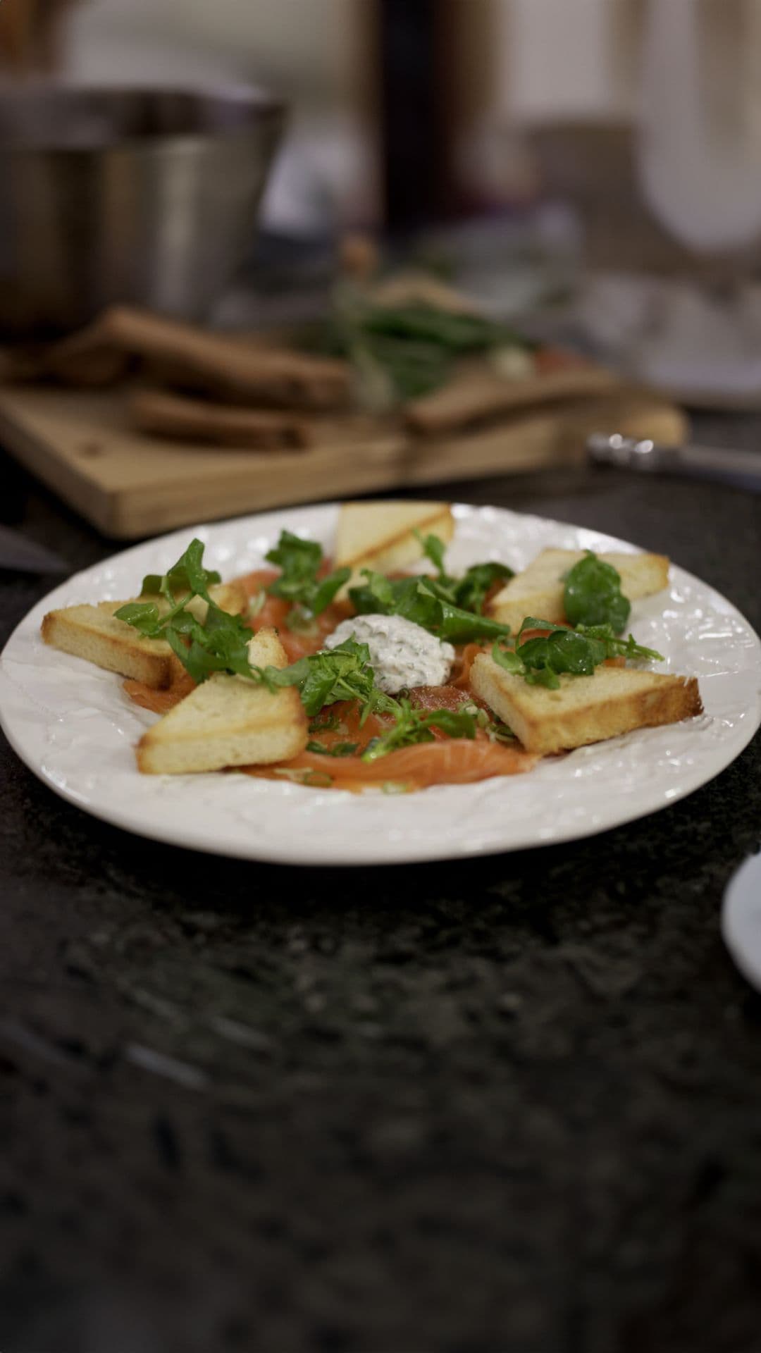 Gerookte zalm met hangop en toast