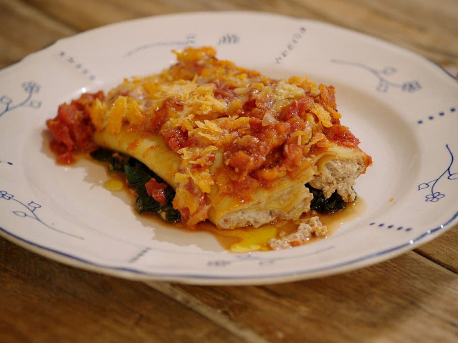 Cannelloni met champignons, spinazie en tomaat
