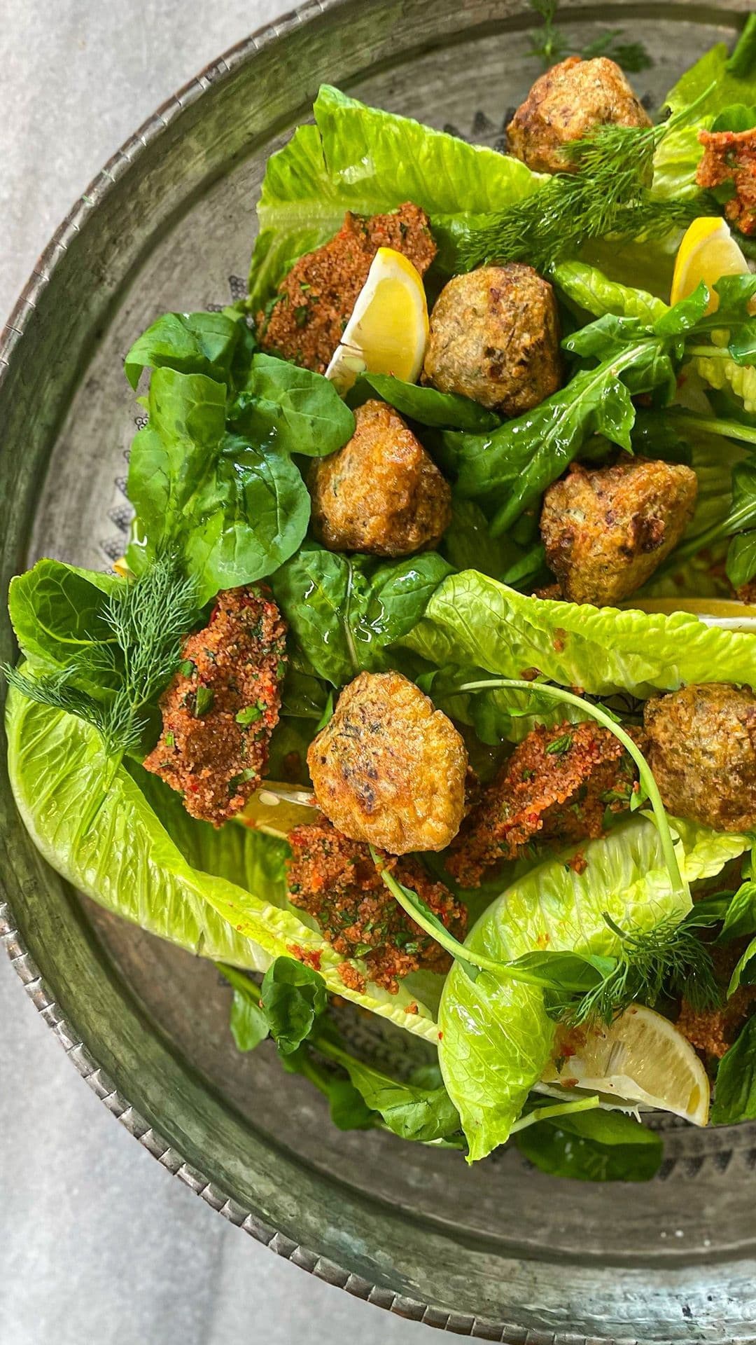 Çigköfte en mercimek köftesi met champignons