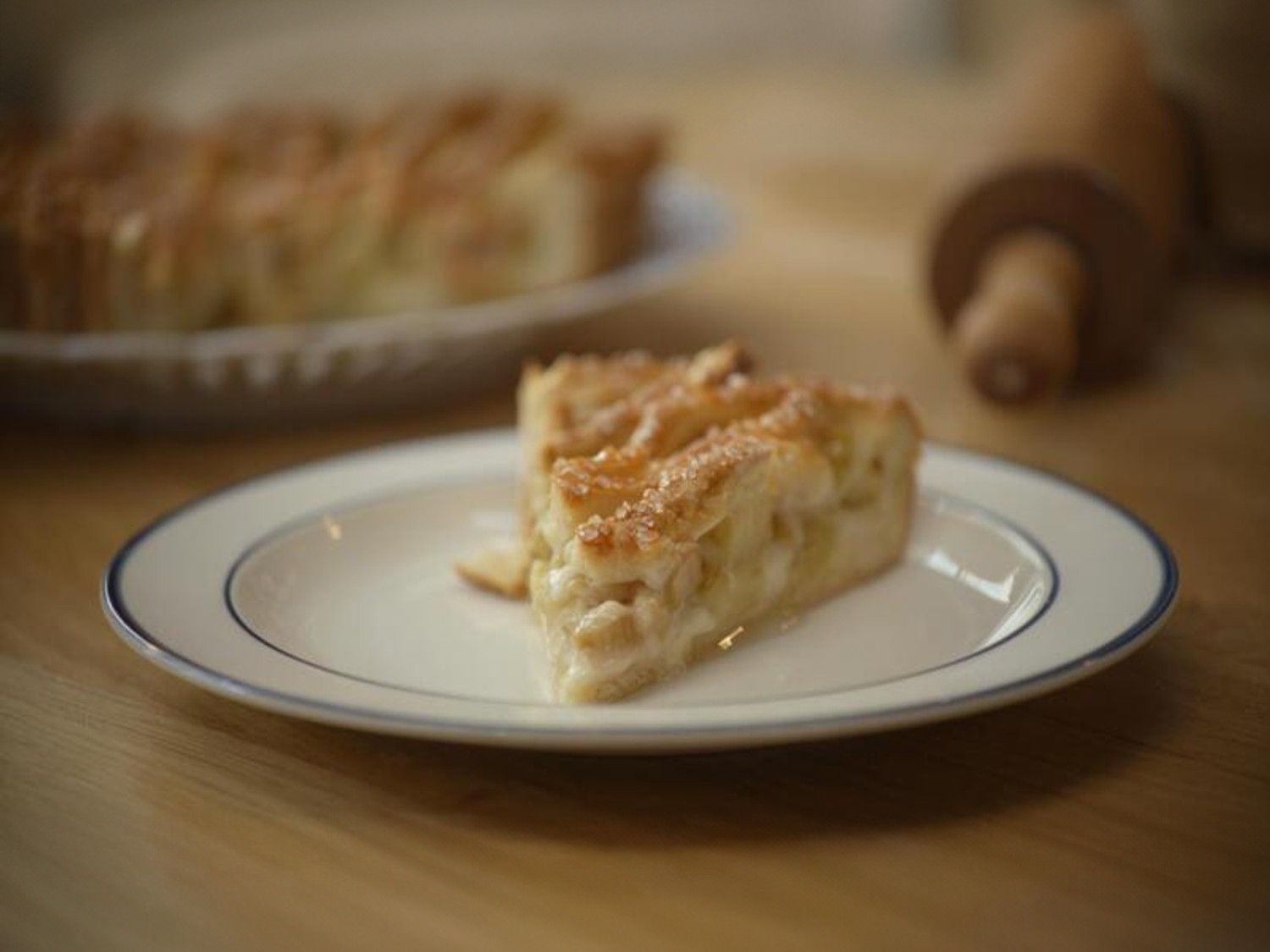 Latjesvlaai met rabarber