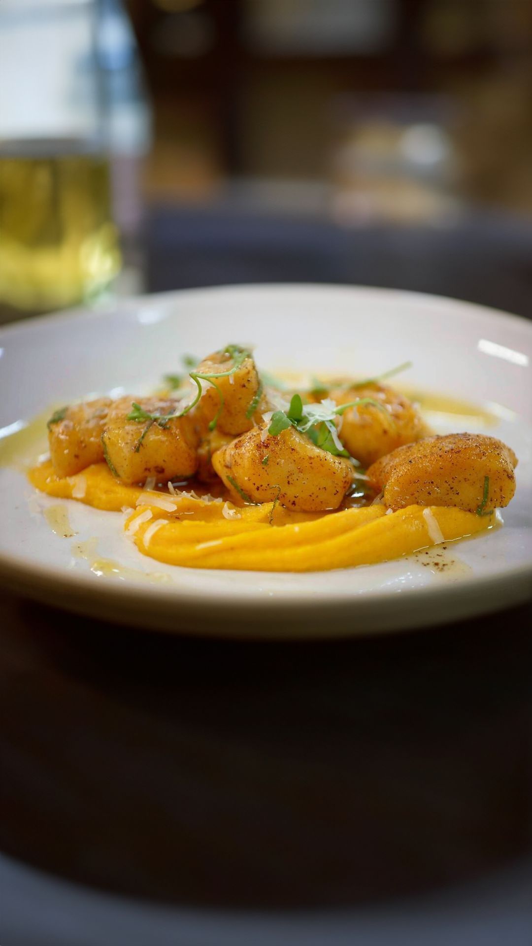 Gnocchi van pompoen met salie