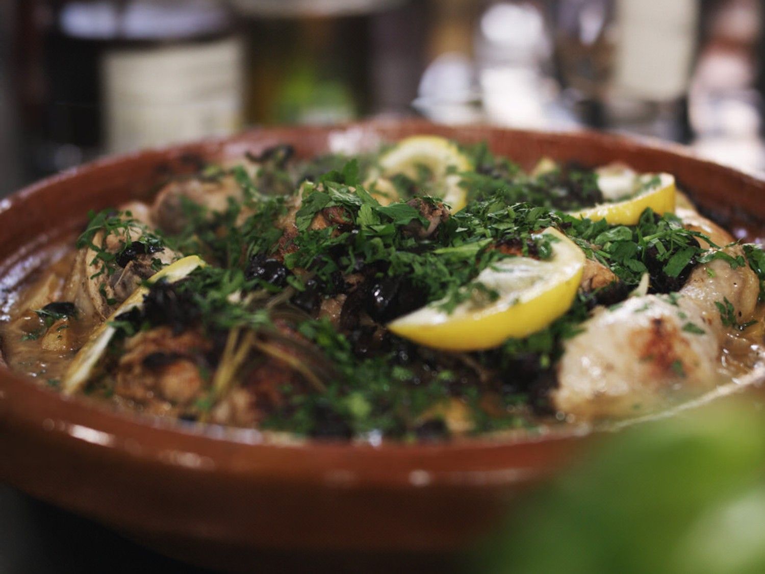 Tajine van kip met citroen en olijven