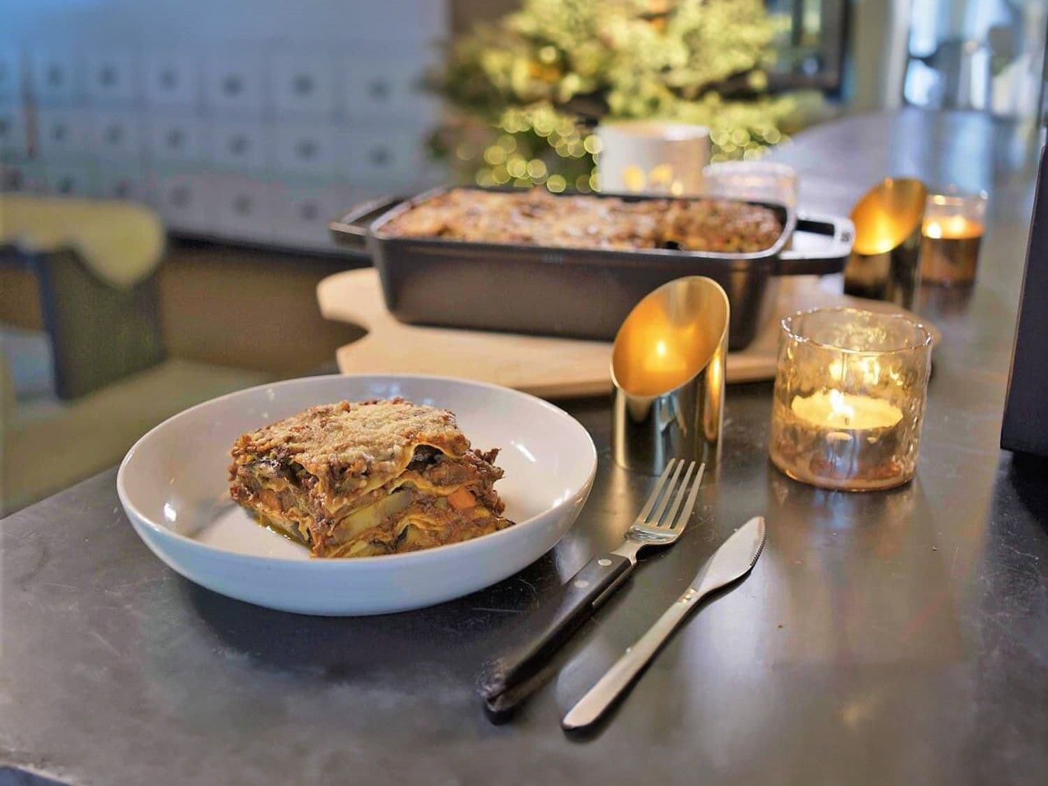 Lasagne met ragù en aubergine