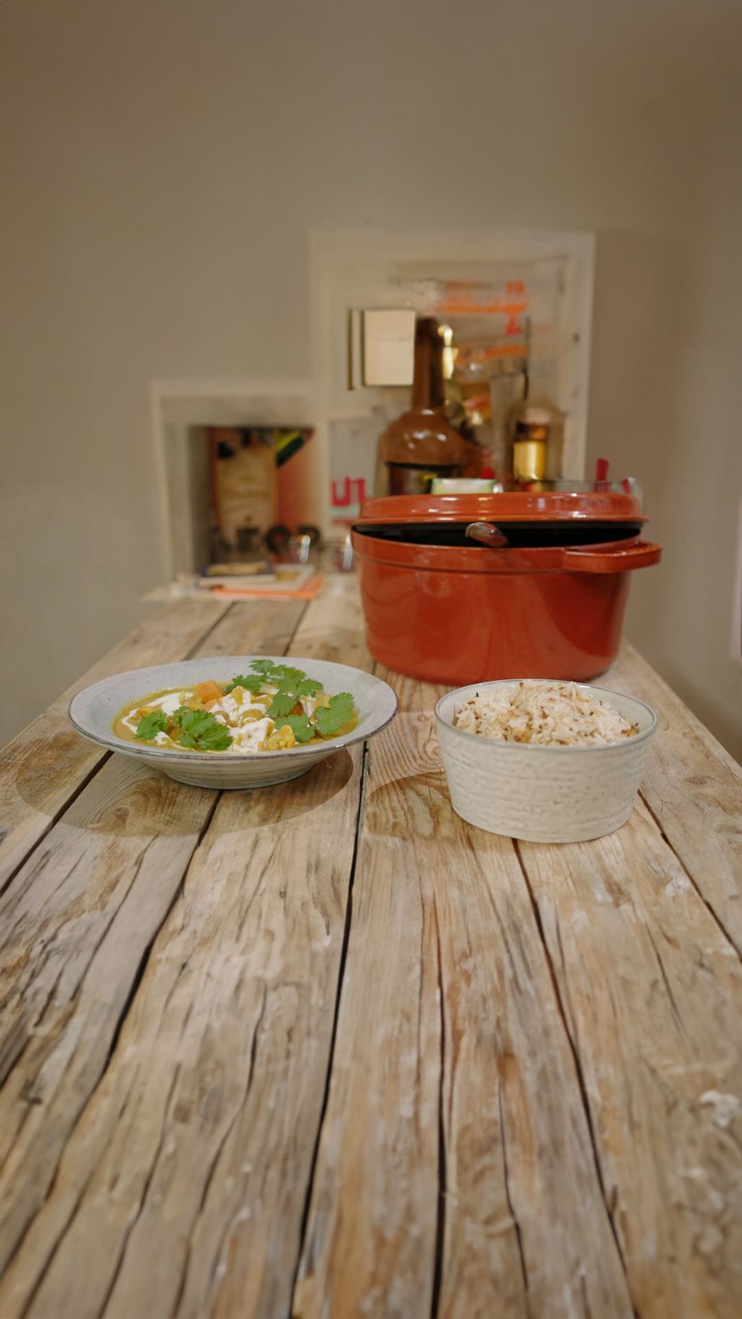 Curry van zoete aardappel, pinda en rijst