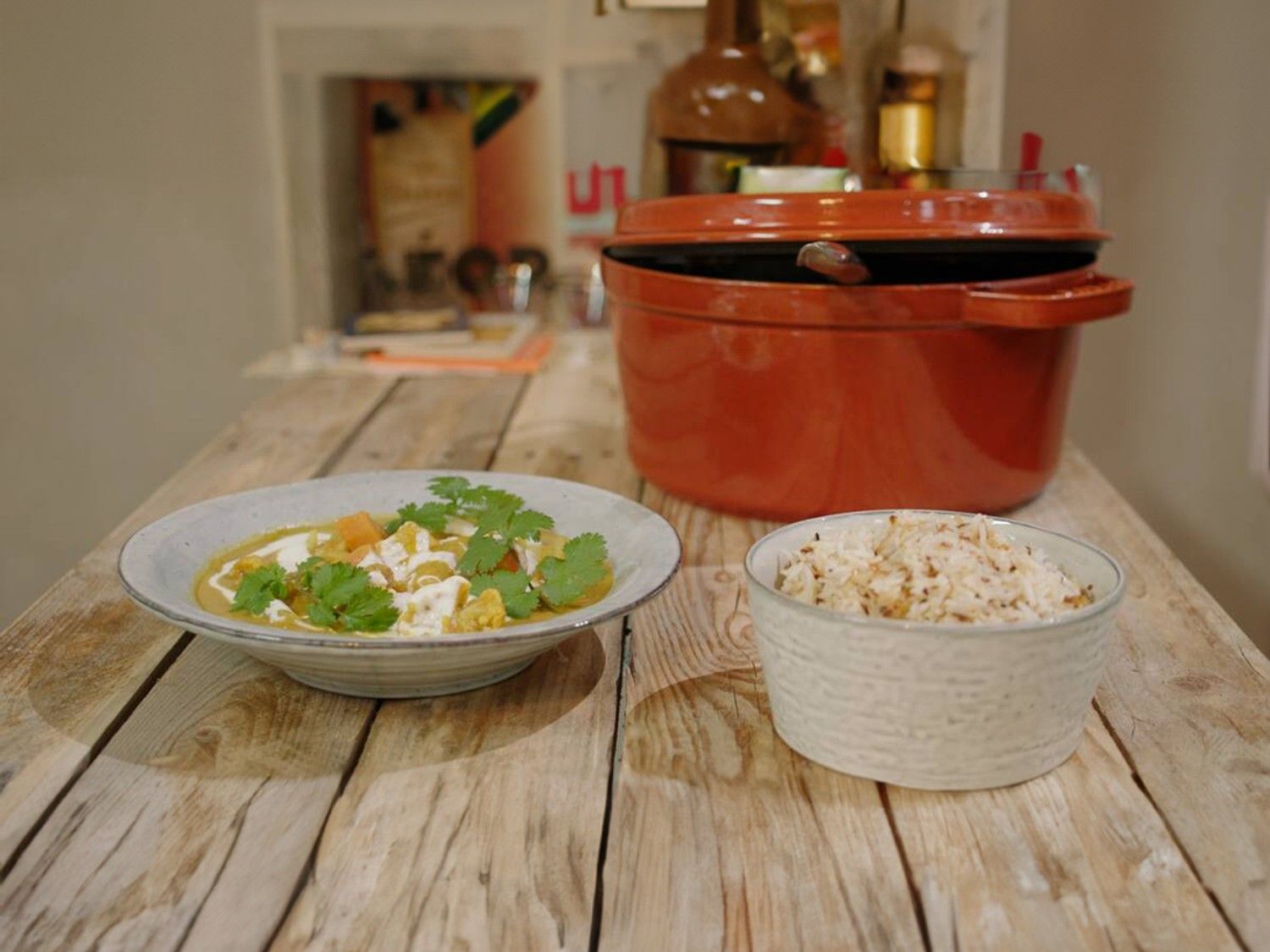 Curry van zoete aardappel, pinda en rijst