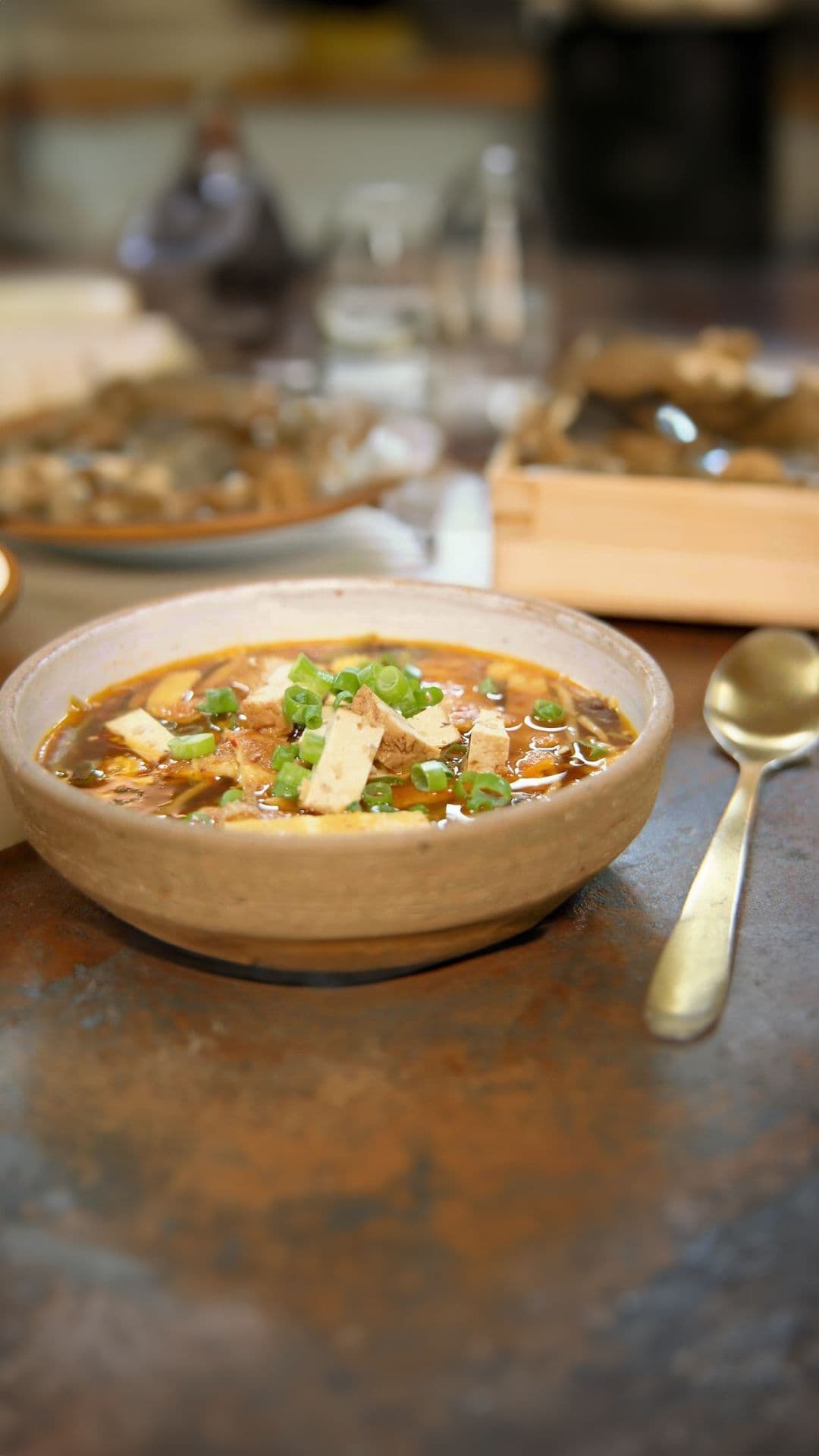 Chinese hot and sour soep