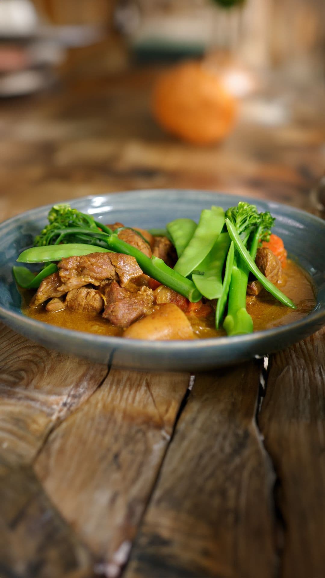 Curry met lamsschouder en aardappel