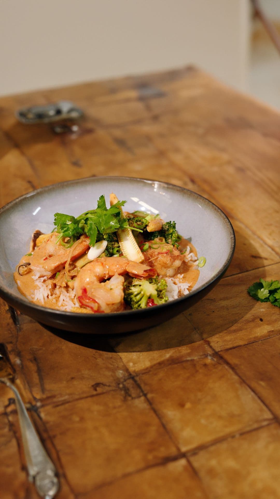 Oosterse scampi met witte rijst