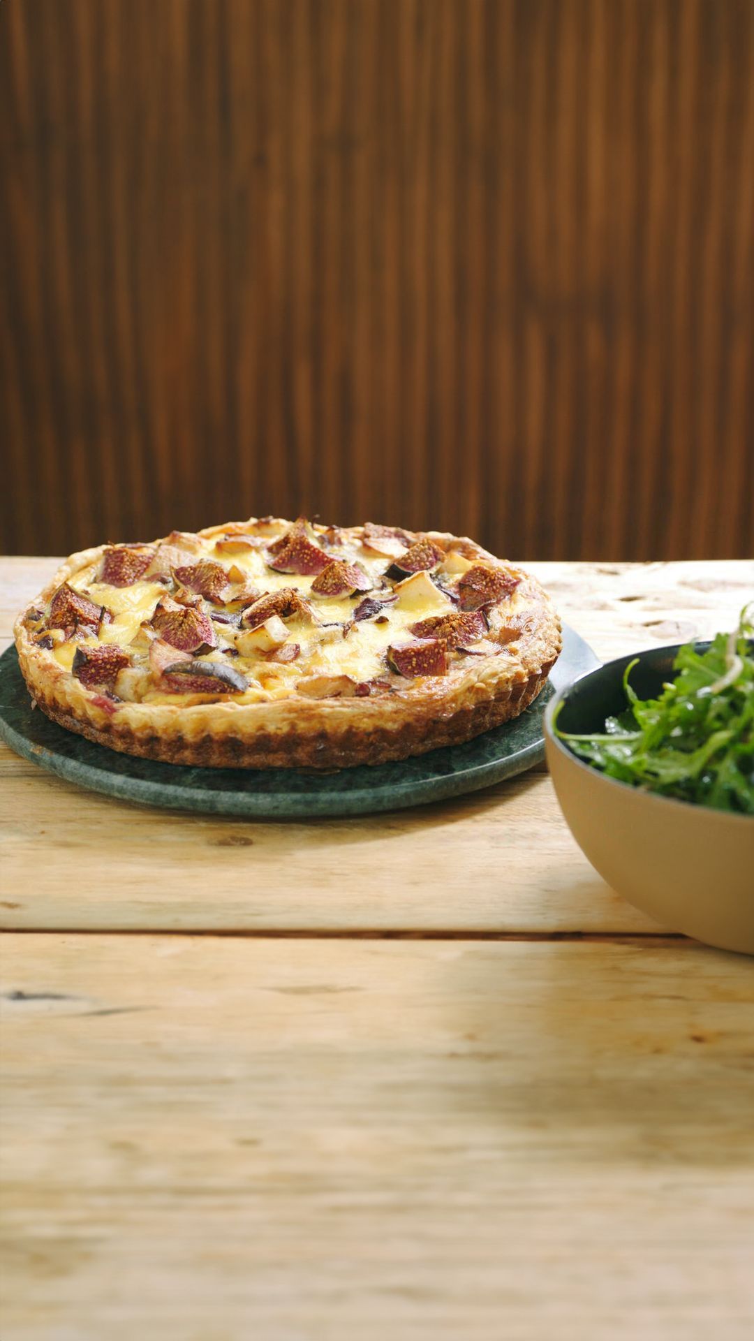 Quiche met Belgische kaas, knolselder en appel