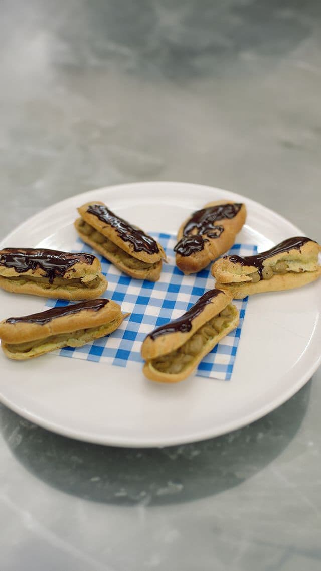 Kleine mokka-éclairs
