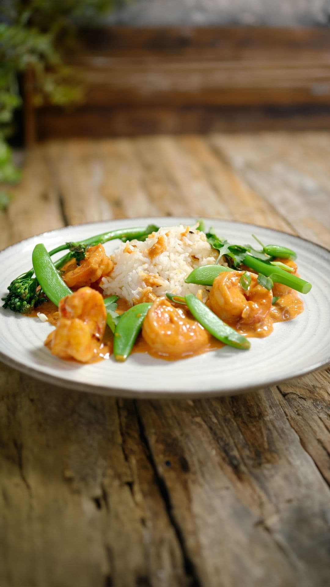 Pittige scampi met rijst