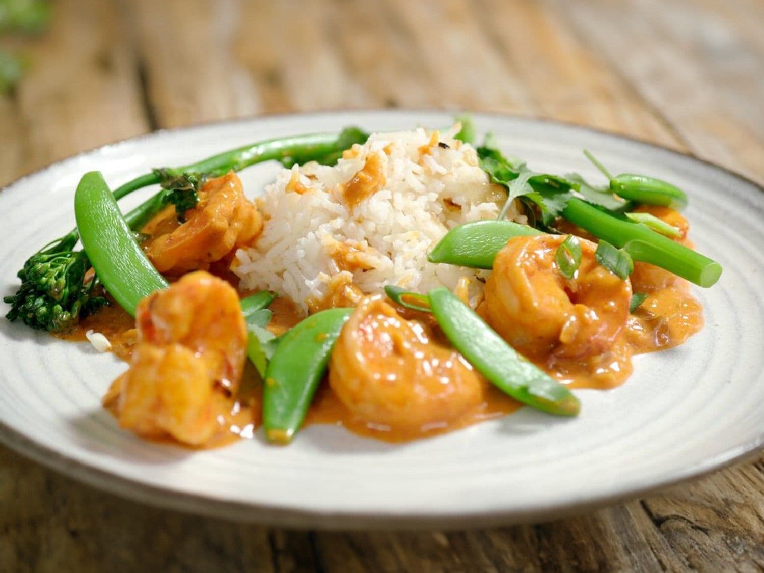 Pittige scampi met rijst
