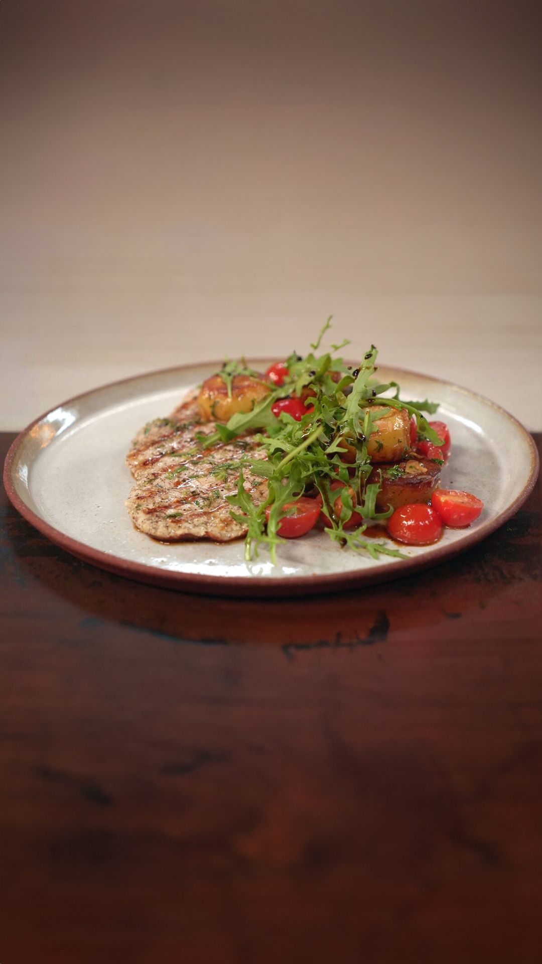 Gegrild kalfsvlees met aardappelen “piccata”