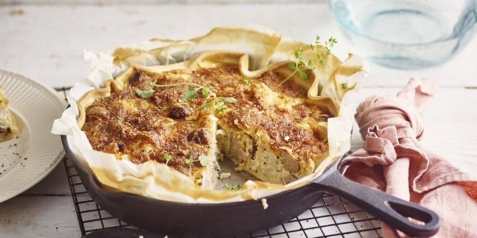 Quiche met bloemkool en worst
