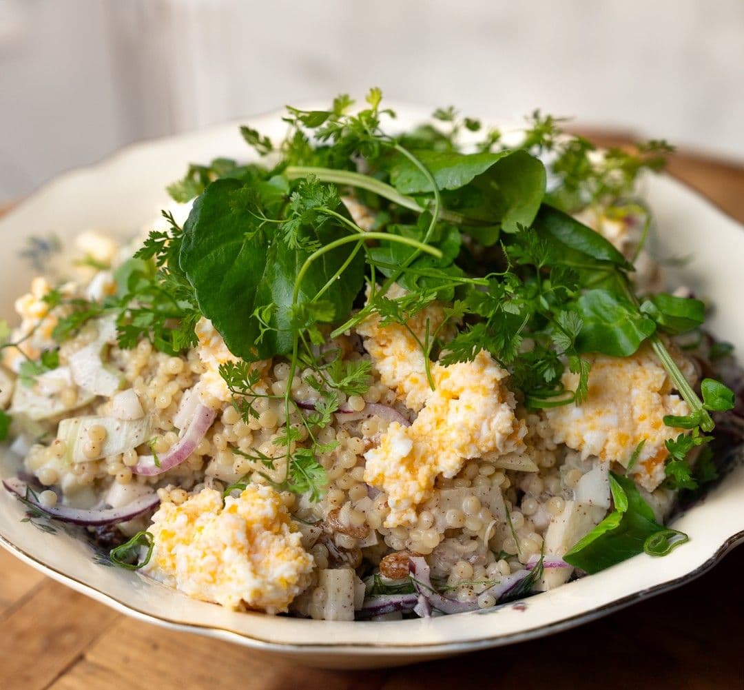 Waldorfsalade met couscous en koolrabi
