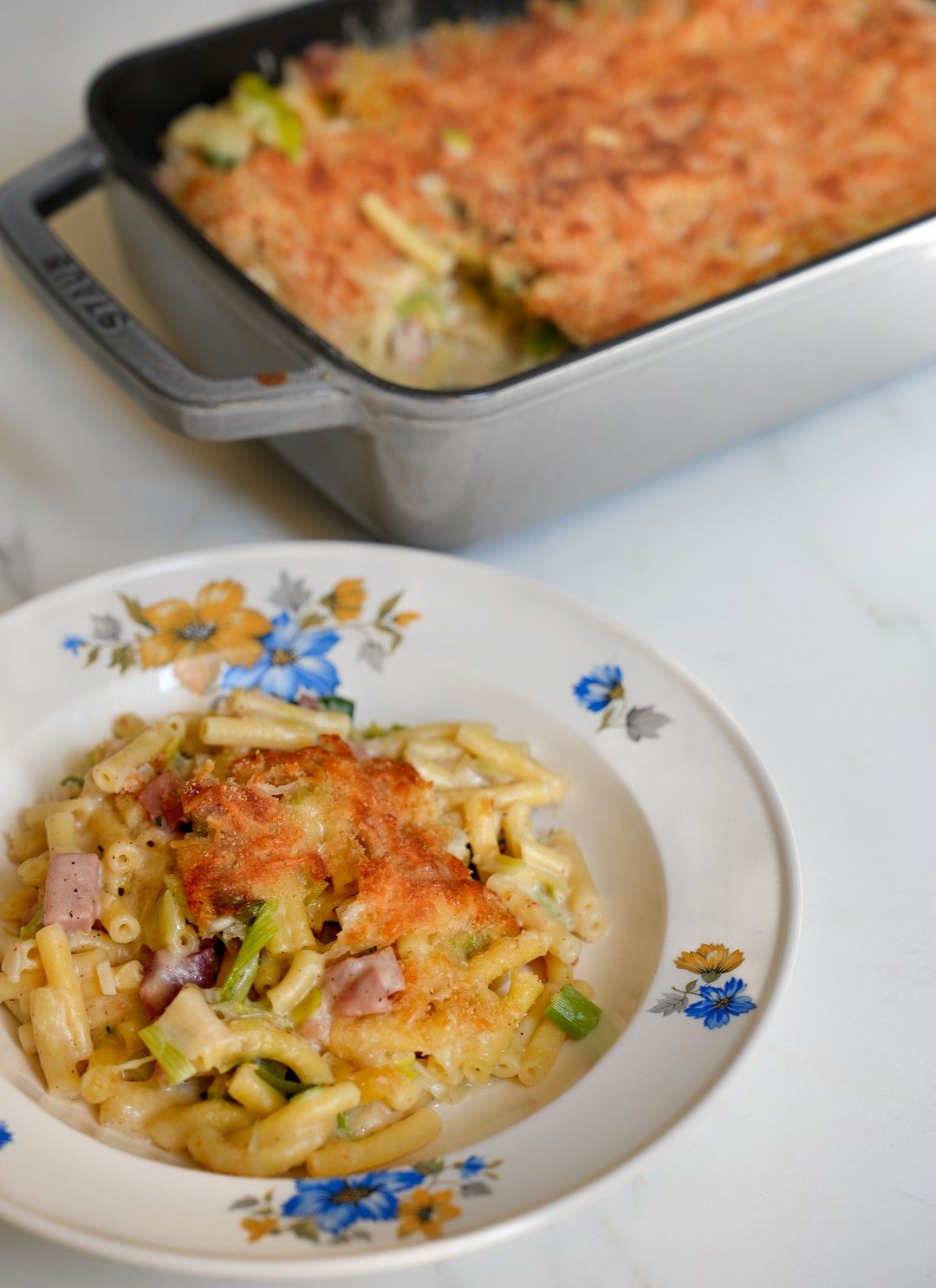 Macaroni met ham, kaas en prei