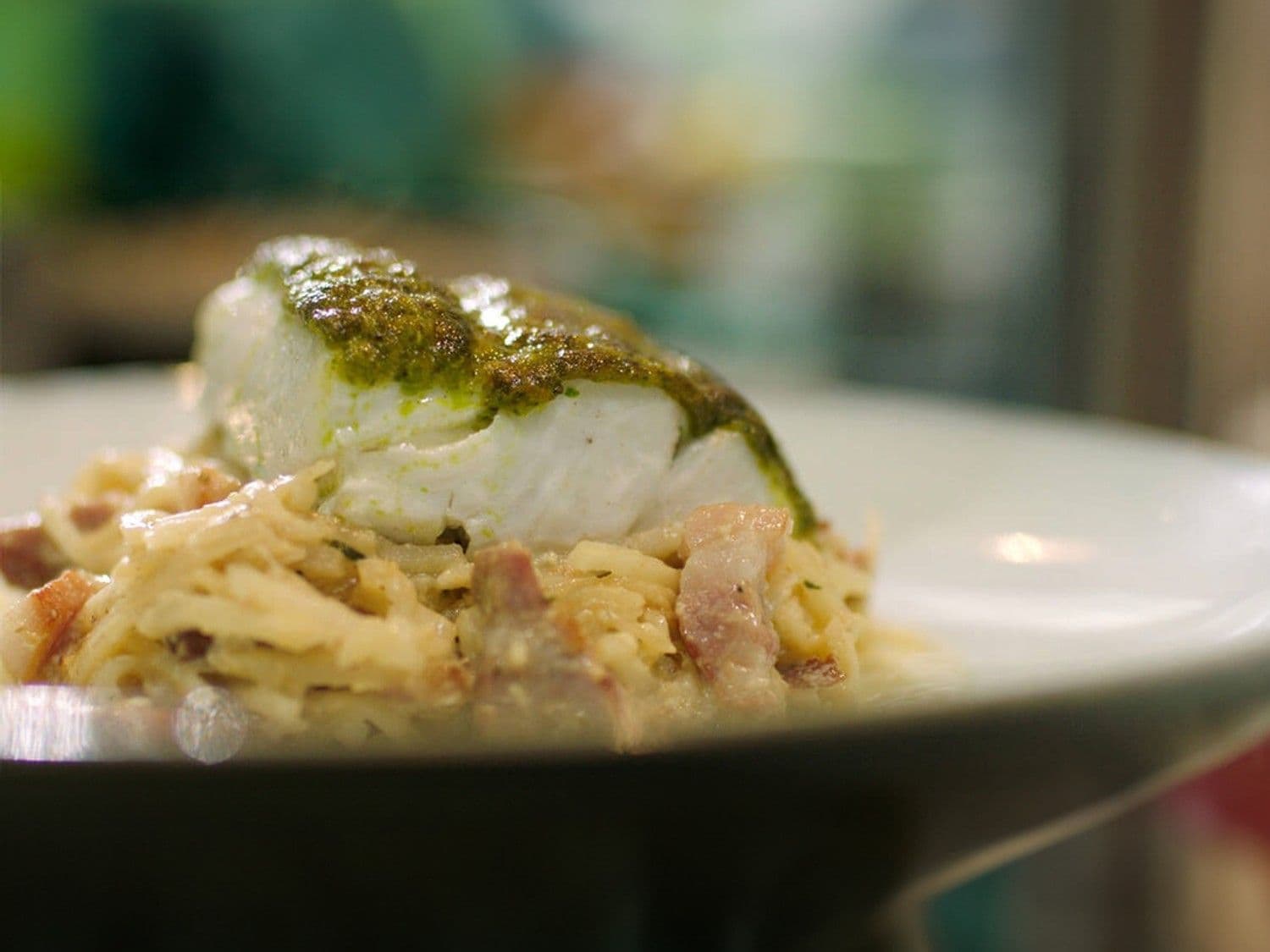 Carbonara van knolselder met vis