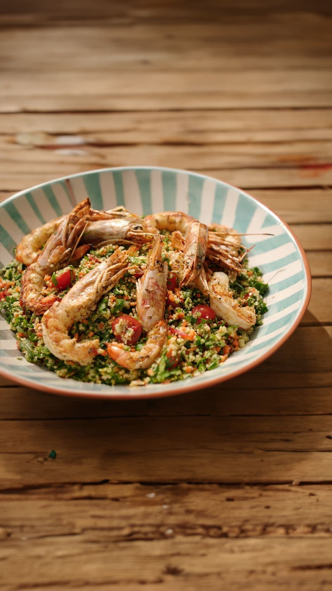Couscoussalade met gegrilde gamba’s