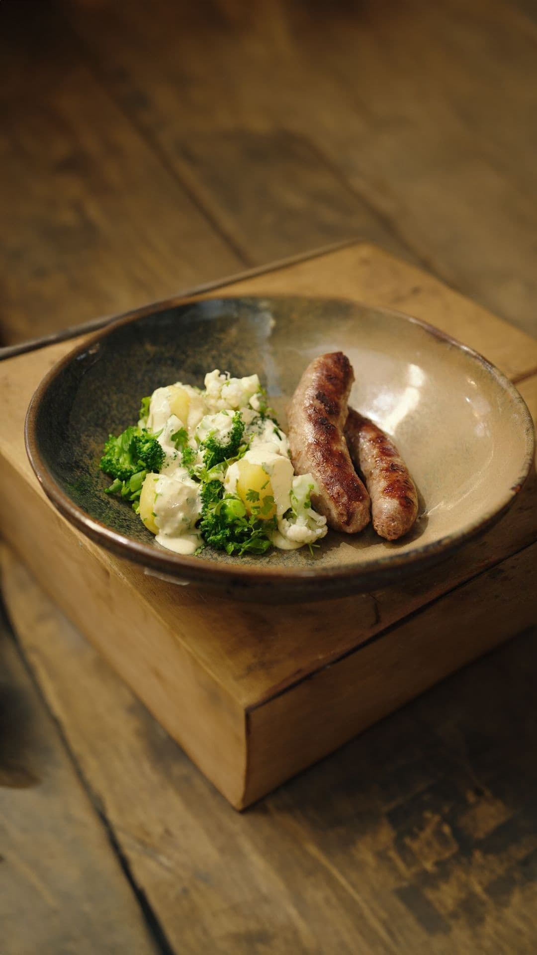 Braadworst met koude aardappelsalade