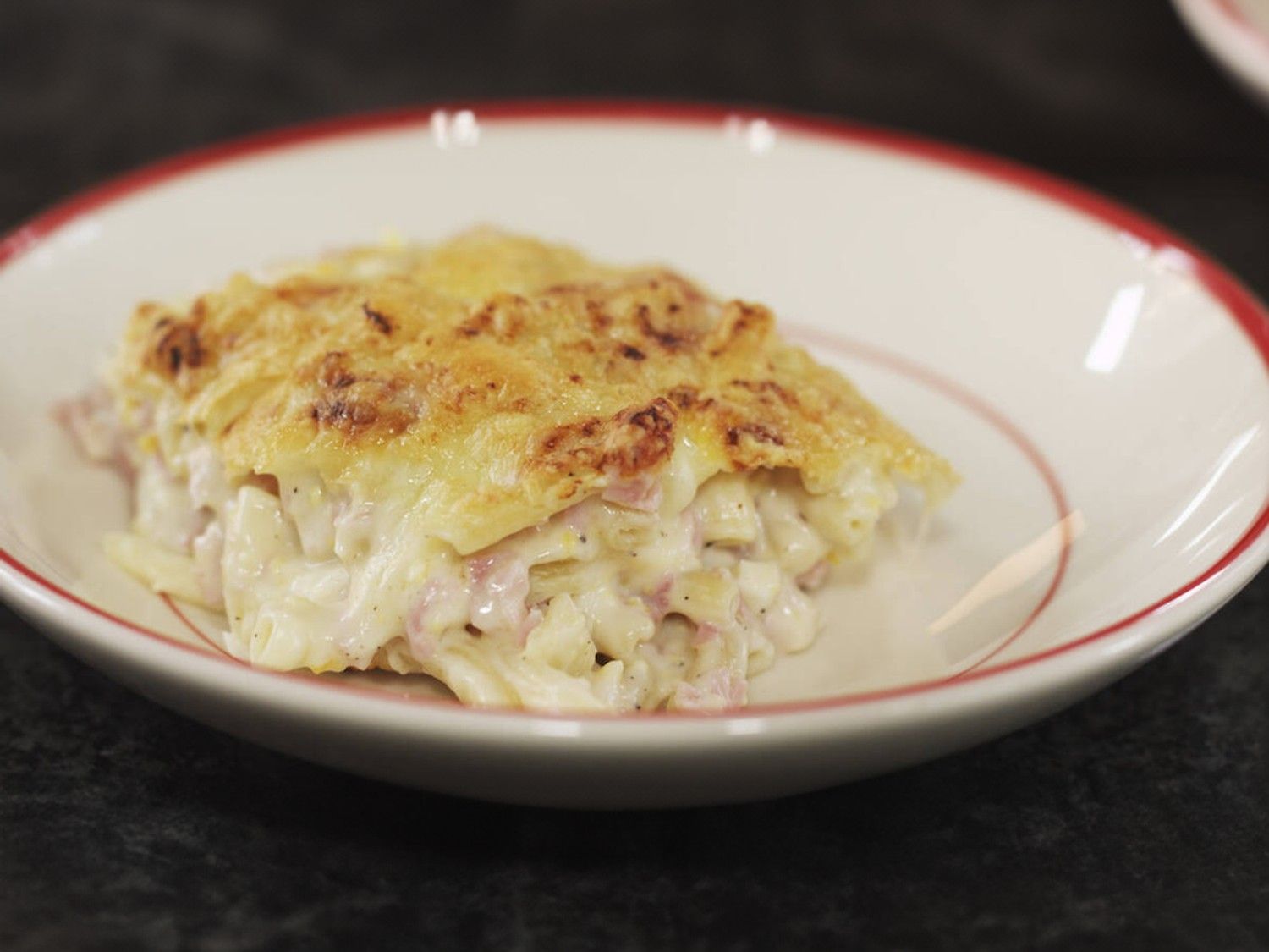 Macaroni met ham en kaas
