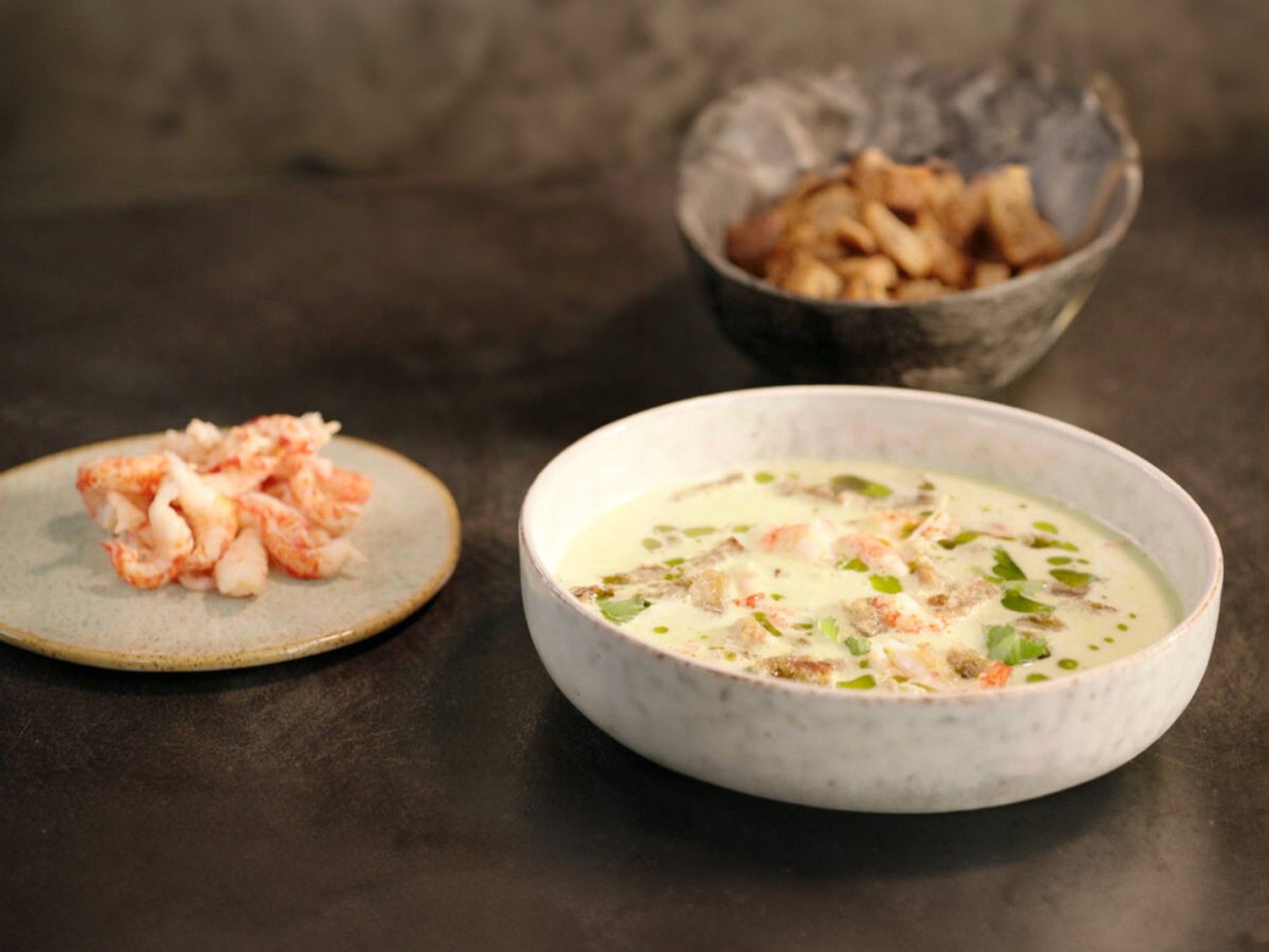 Thaise gazpacho met rivierkreeftjes en lookcroutons