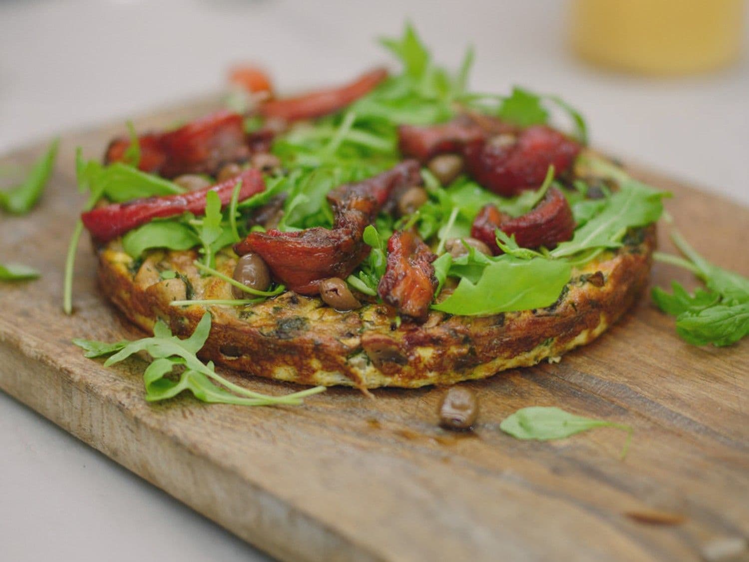 Tortilla met champignons en gemarineerde paprika