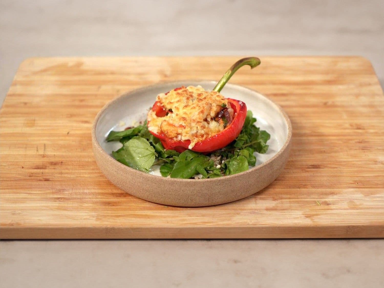 Gevulde paprika's met kip en fregola sarda