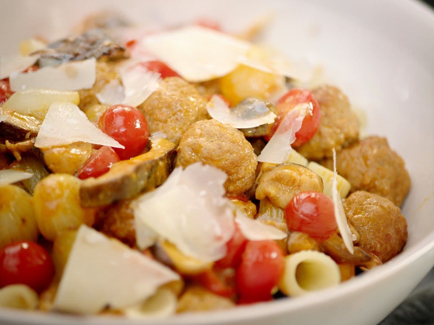 Pasta met balletjes en shiitake