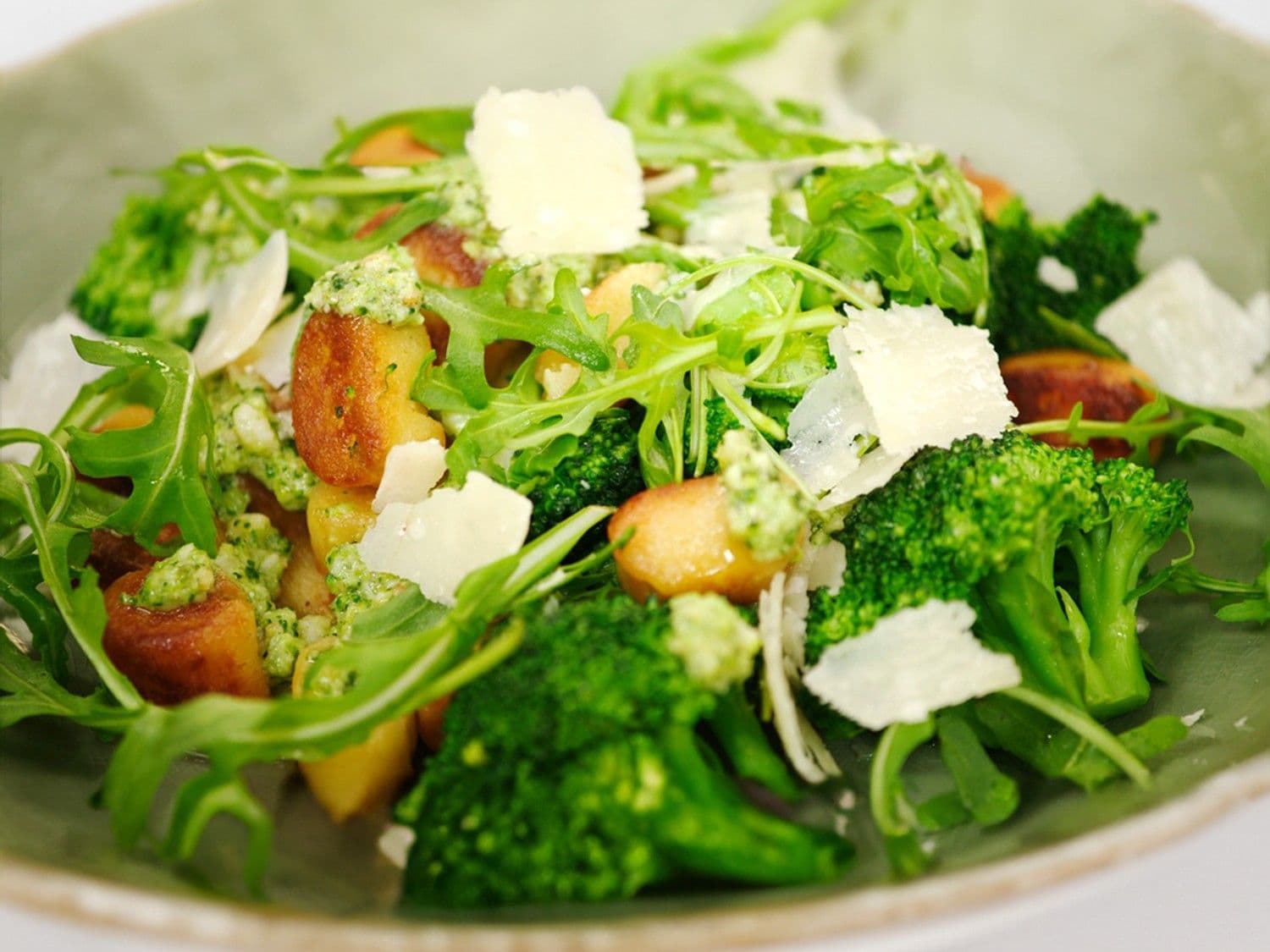 Gnocchi van aardappel met broccolipesto