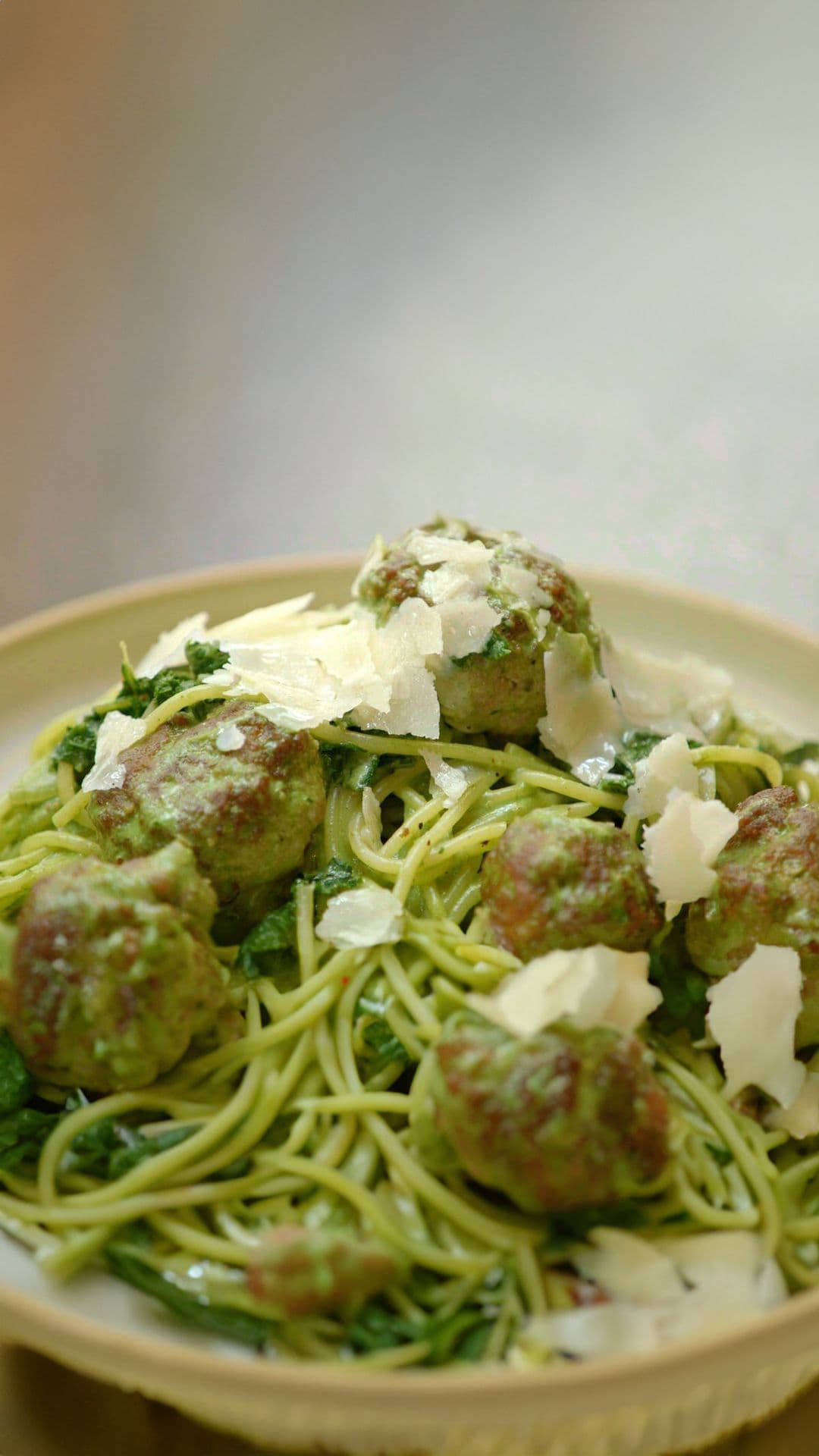 Pasta met boerenkool en venkelballetjes