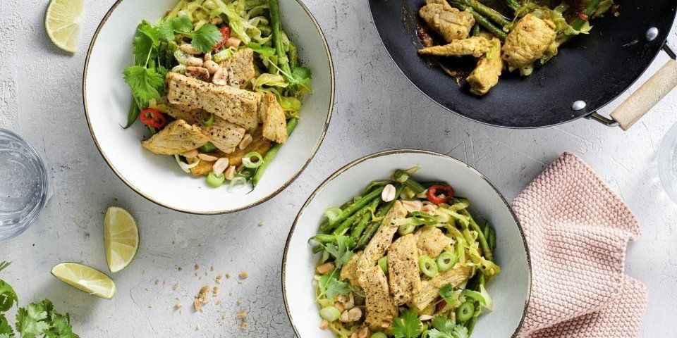 Wok met kalfsvlees met spitskool en boontjes