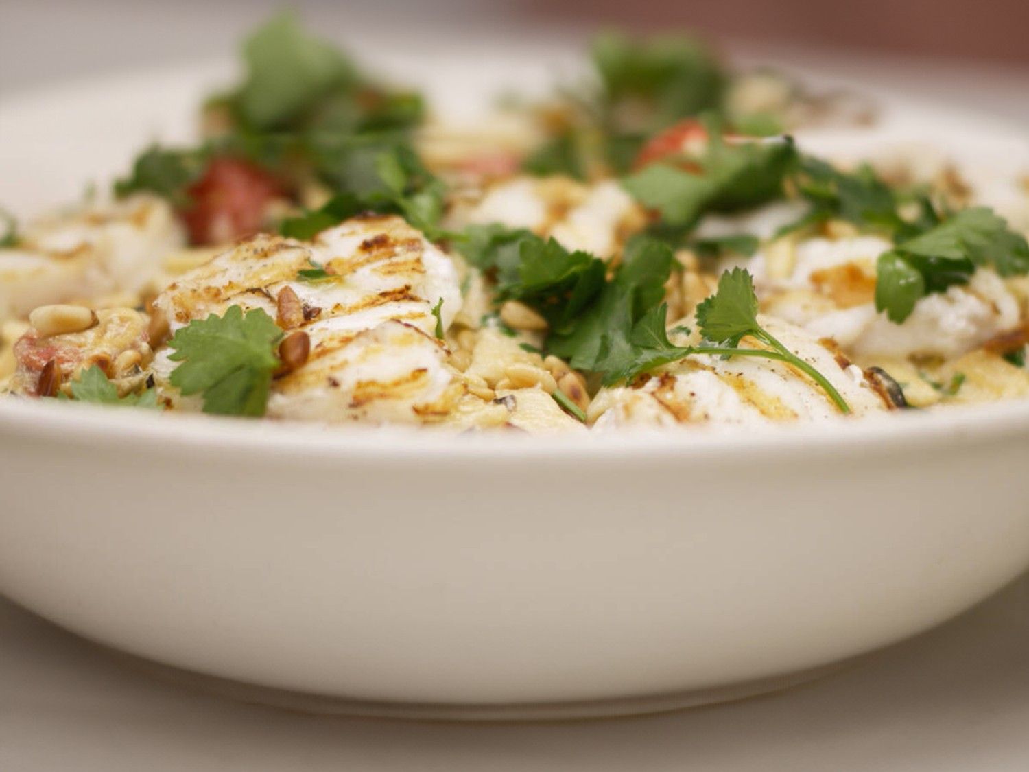 Gegrilde zeeduivel met penne, chorizo en ricotta