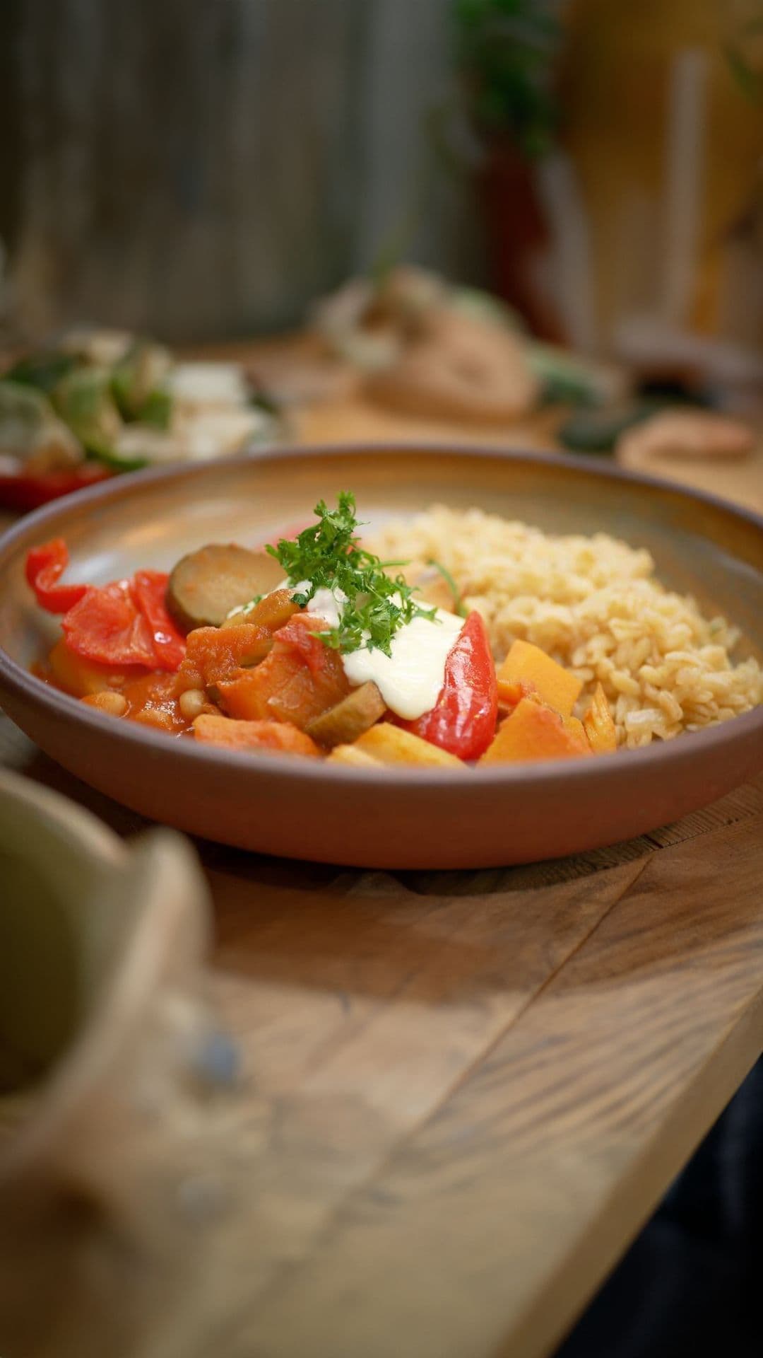 Groenteschotel Stroganoff met pompoen en witte bonen