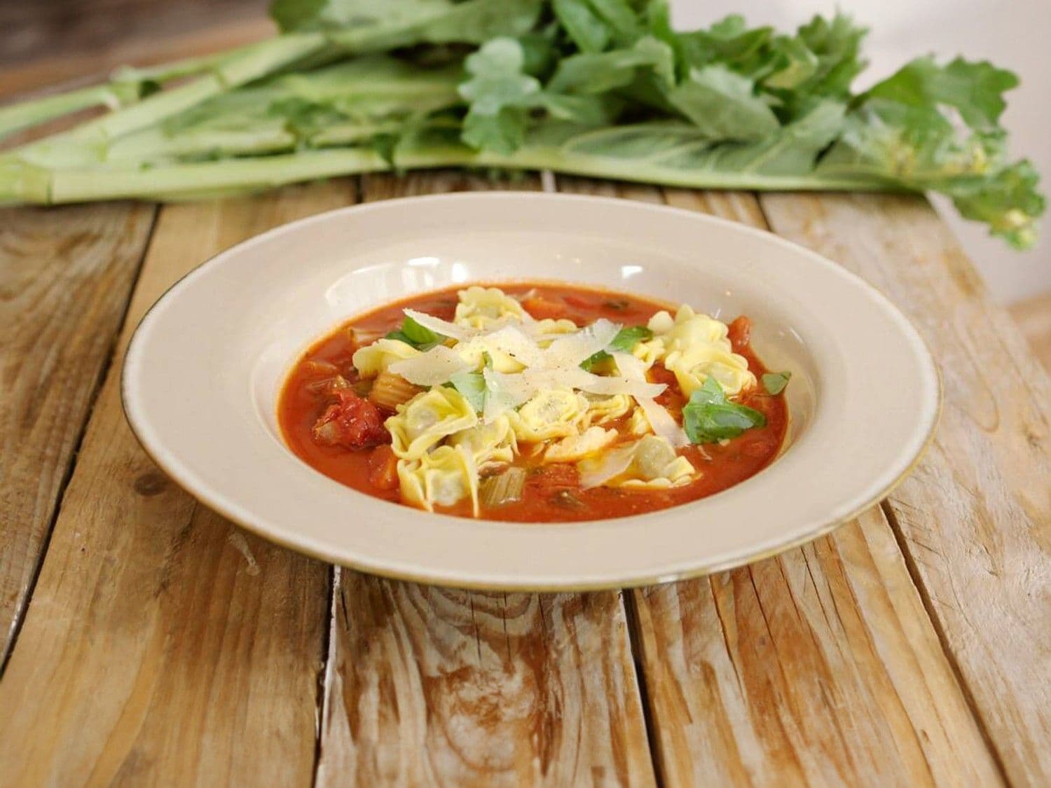 Tortellinisoep met boerenkool