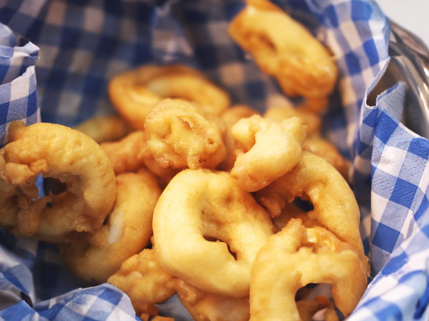 Calamares fritti met limoen-lookmayonaise