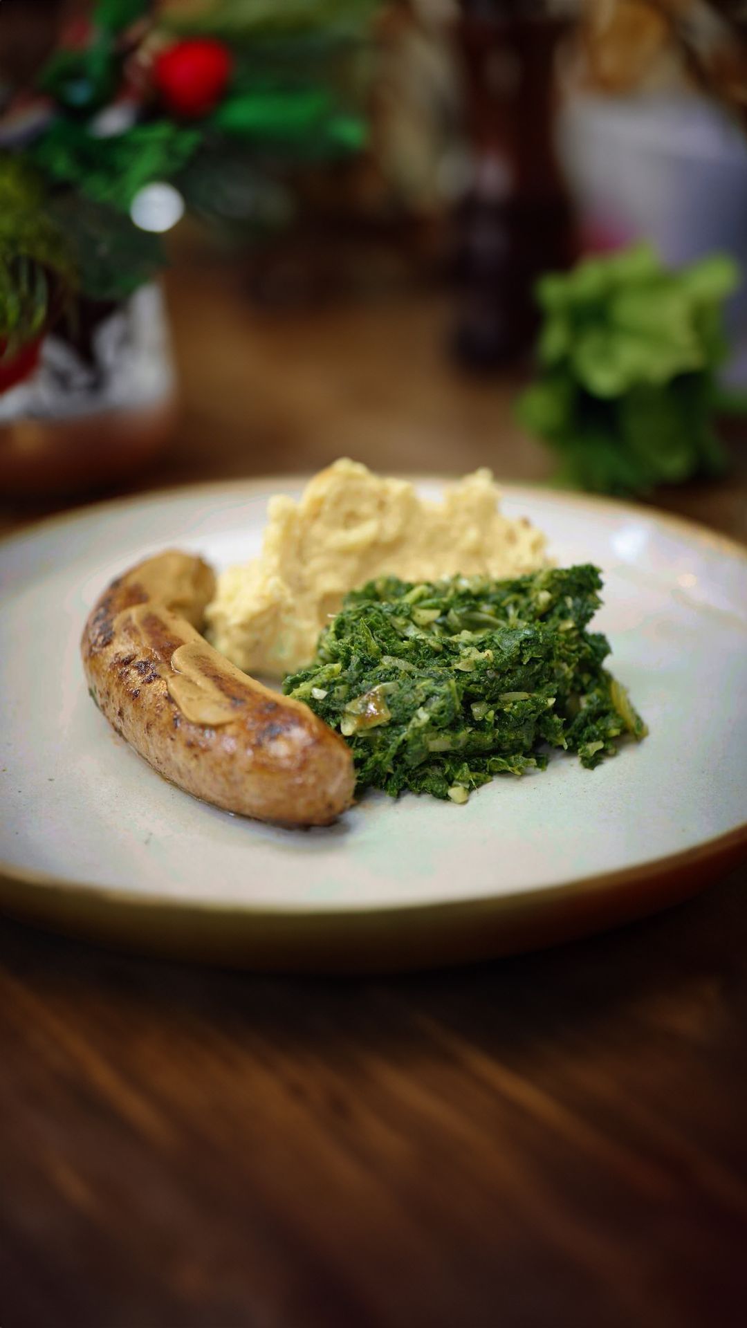 Boerenworst met gestoofde boerenkool en mosterdpuree