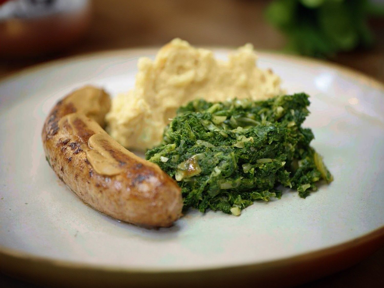 Boerenworst met gestoofde boerenkool en mosterdpuree